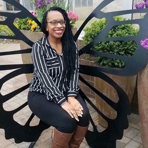 Meet your Posher, Faith